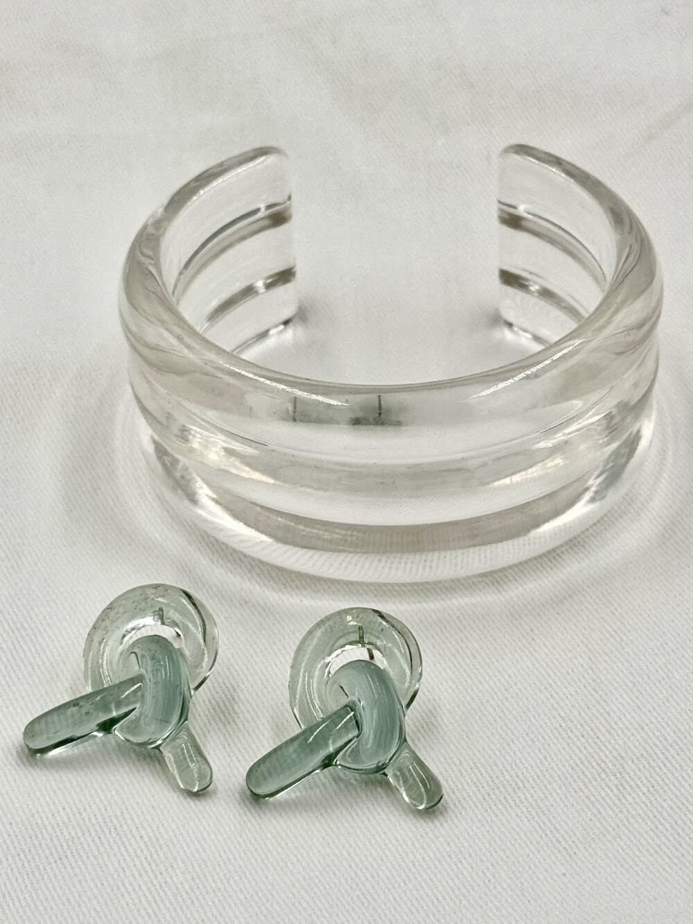 Vintage 1980s Chunky Clear Lucite Ribbed Cuff Bracelet & Knot Earrings Set 80s